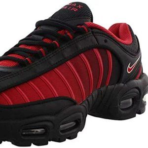 Mens Nike Air Max Tailwind size 9 sneakers - black & red